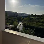 Habitación en casa particular Sunny Riverside Tirana's Oasis - Breakfast & Dinner